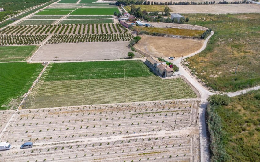 Herverkoop - Finca -
Orihuela - Desamparados-hurchillo-torremendo