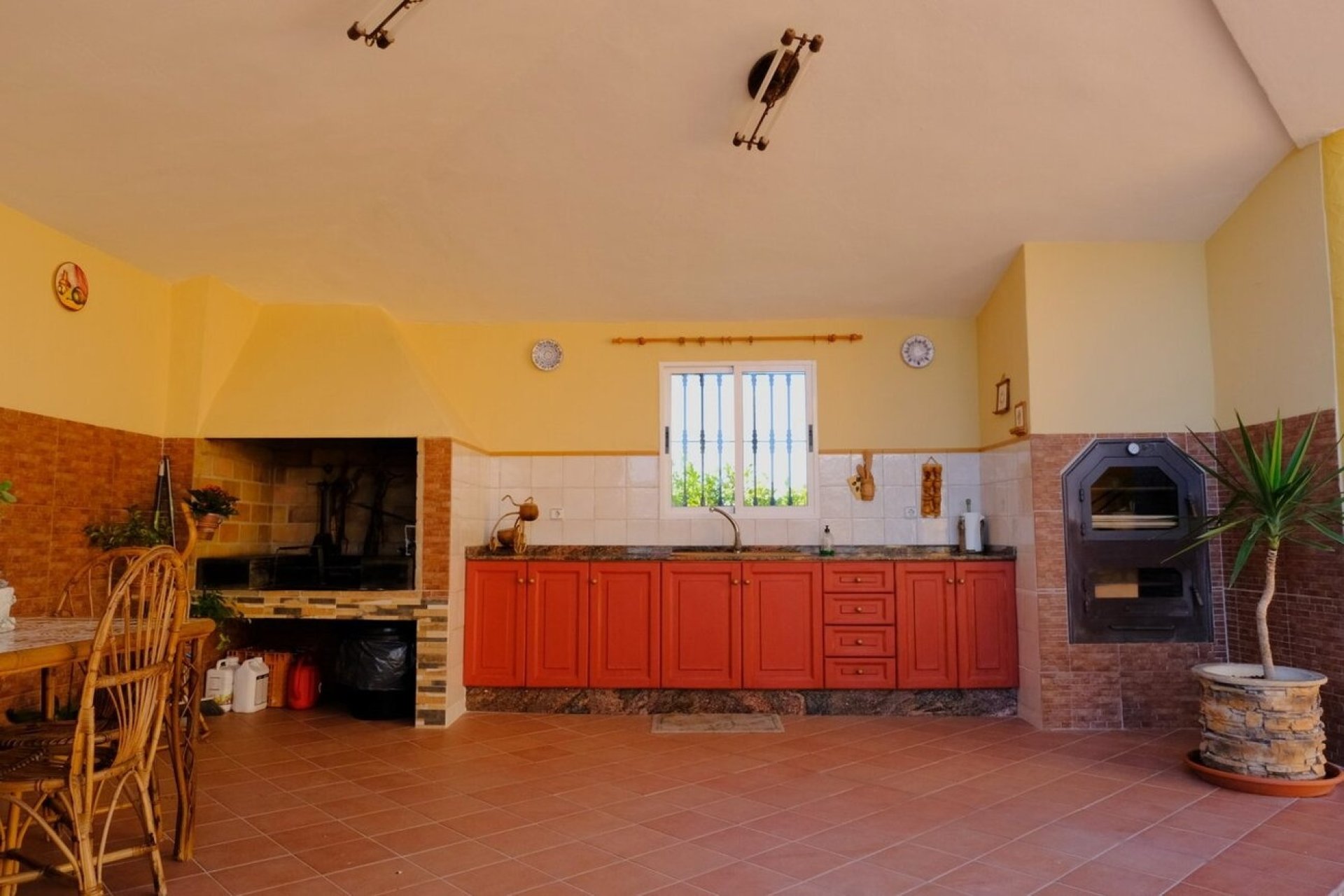 Herverkoop - Finca -
Orihuela - Inland