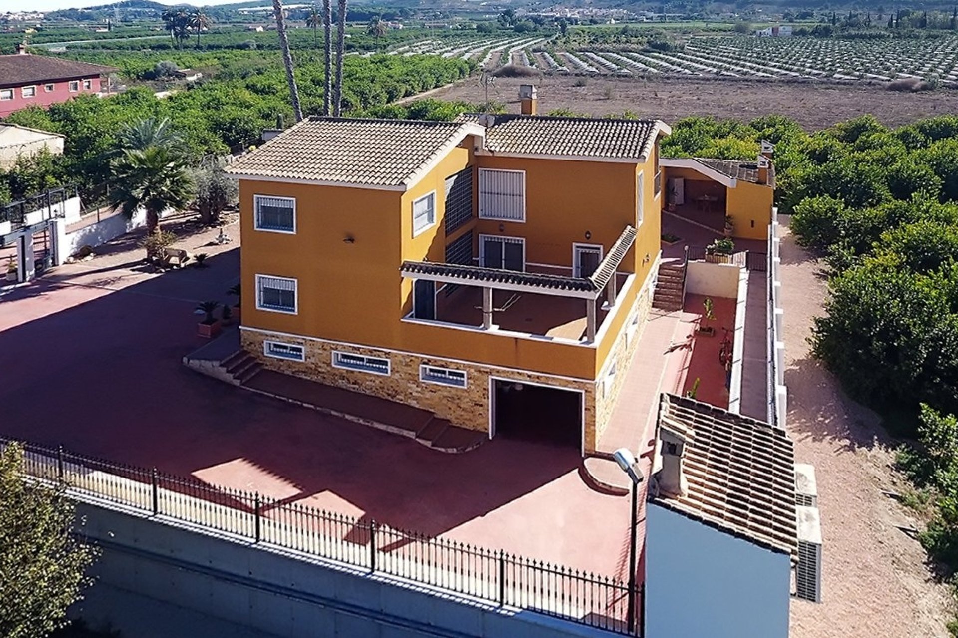 Herverkoop - Finca -
Orihuela - Inland