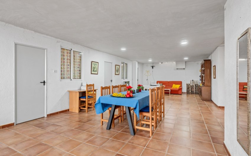 Herverkoop - Finca -
Puerto Lumbreras - El Esparragal