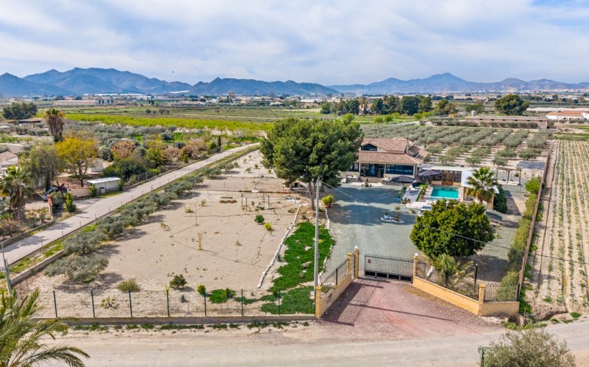 Herverkoop - Finca -
Puerto Lumbreras - El Esparragal