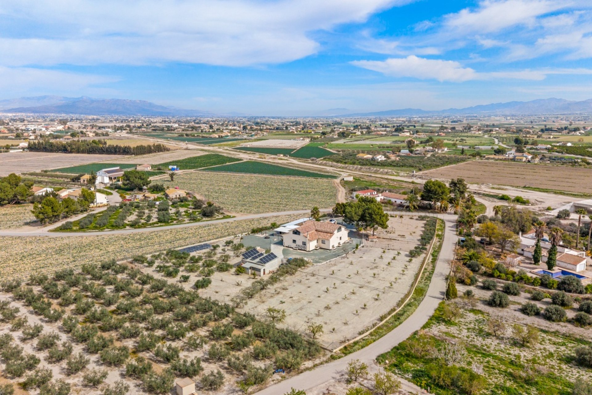 Herverkoop - Finca -
Puerto Lumbreras - El Esparragal