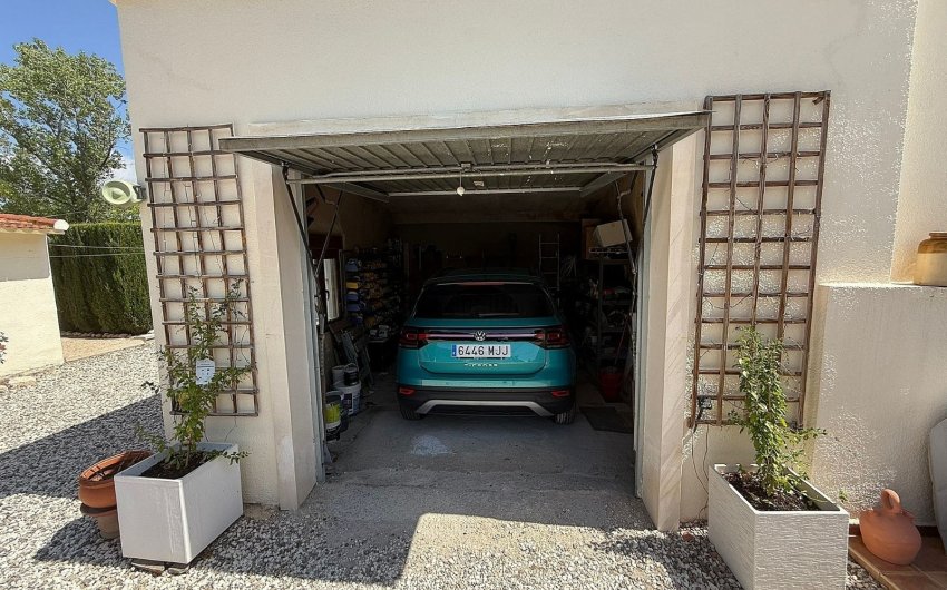 Herverkoop - Finca/Rustic Property -
Castalla