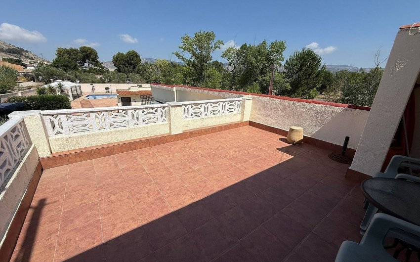 Herverkoop - Finca/Rustic Property -
Castalla