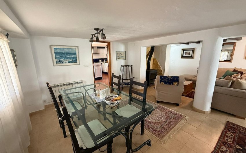 Herverkoop - Finca/Rustic Property -
Castalla