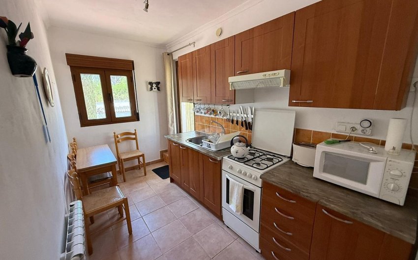 Herverkoop - Finca/Rustic Property -
Castalla