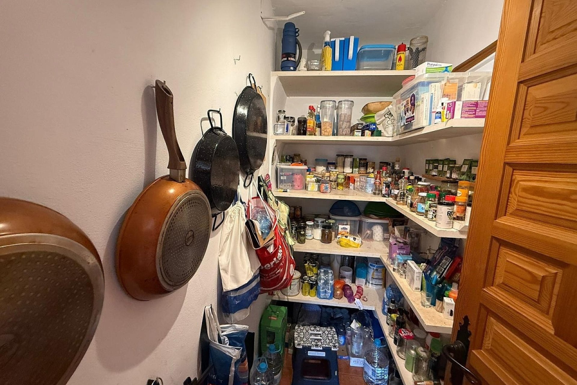 Herverkoop - Finca/Rustic Property -
Castalla