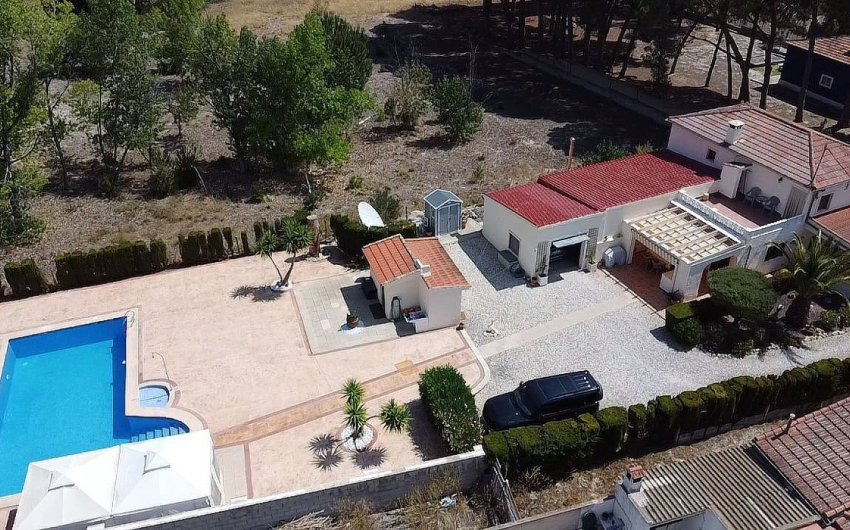 Herverkoop - Finca/Rustic Property -
Castalla