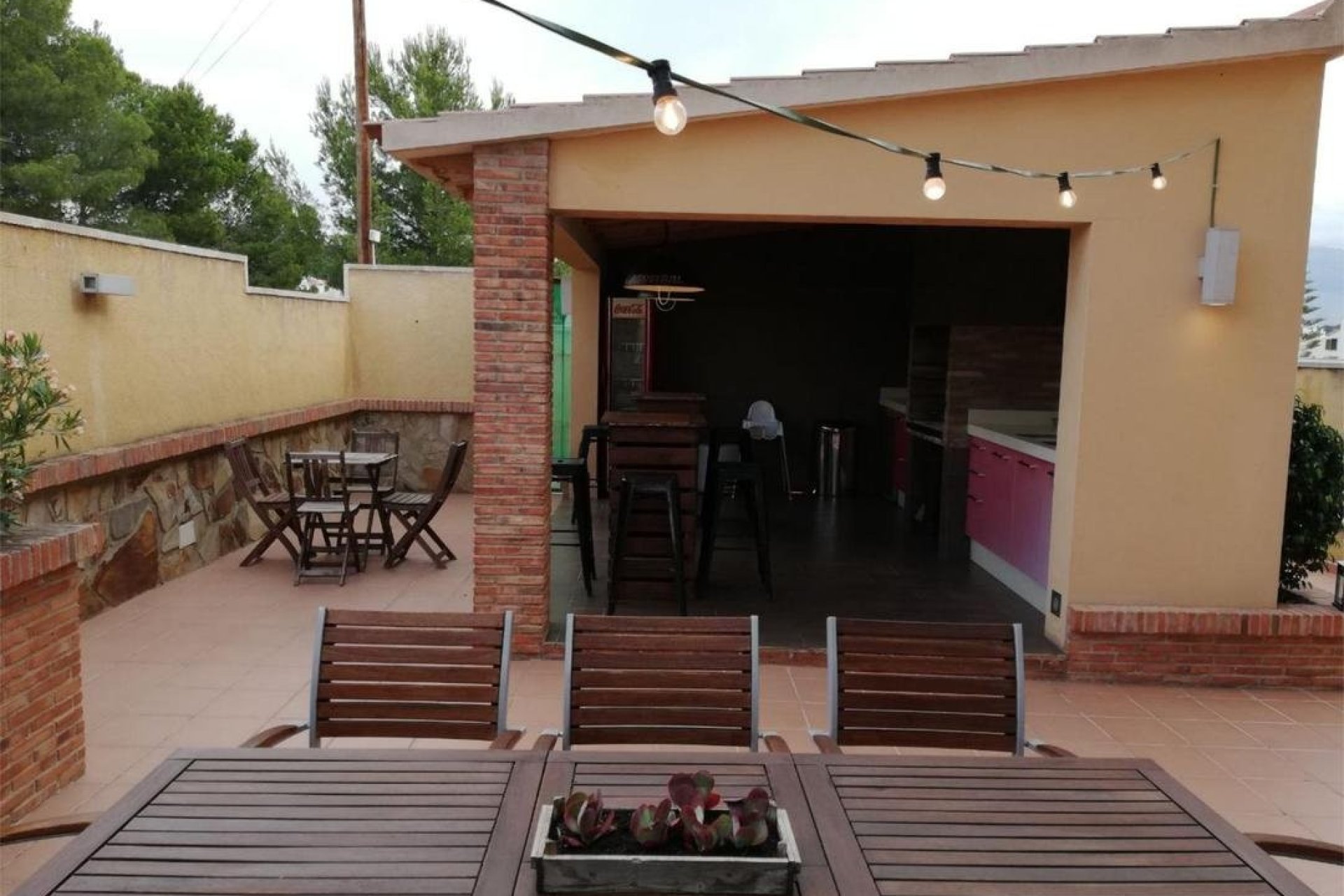 Herverkoop - Herenhuis -
Alfas del Pí - Colonia Escandinavia-Cautivador