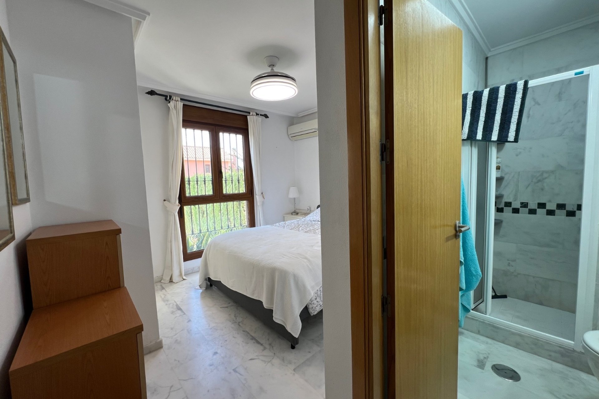 Herverkoop - Herenhuis -
Algorfa - La finca Golf