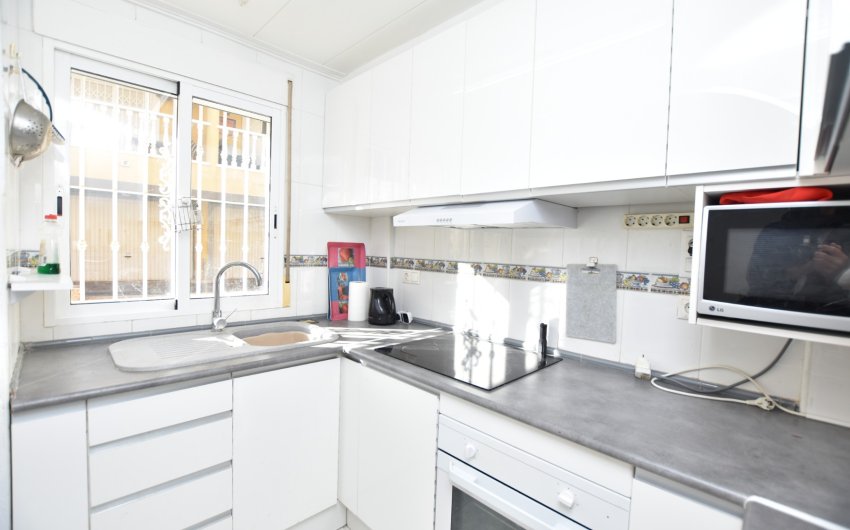 Herverkoop - Herenhuis -
Algorfa - Montemar