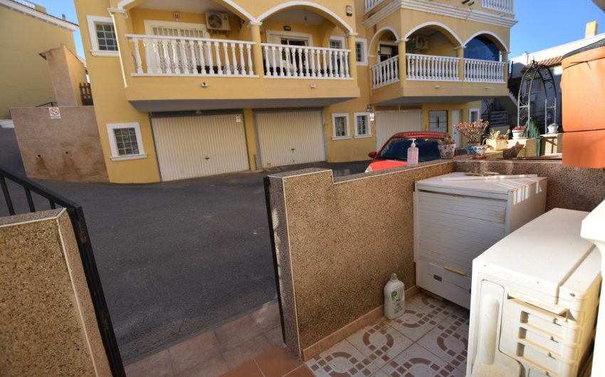 Herverkoop - Herenhuis -
Algorfa - Montemar