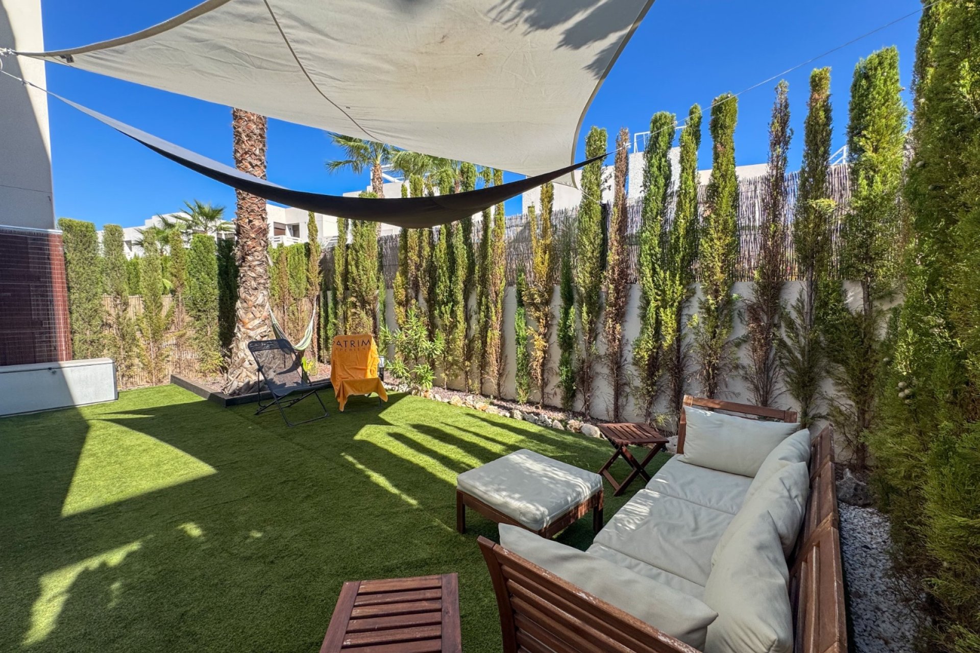 Herverkoop - Herenhuis -
Algorfa