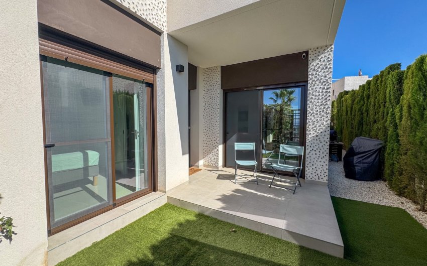 Herverkoop - Herenhuis -
Algorfa