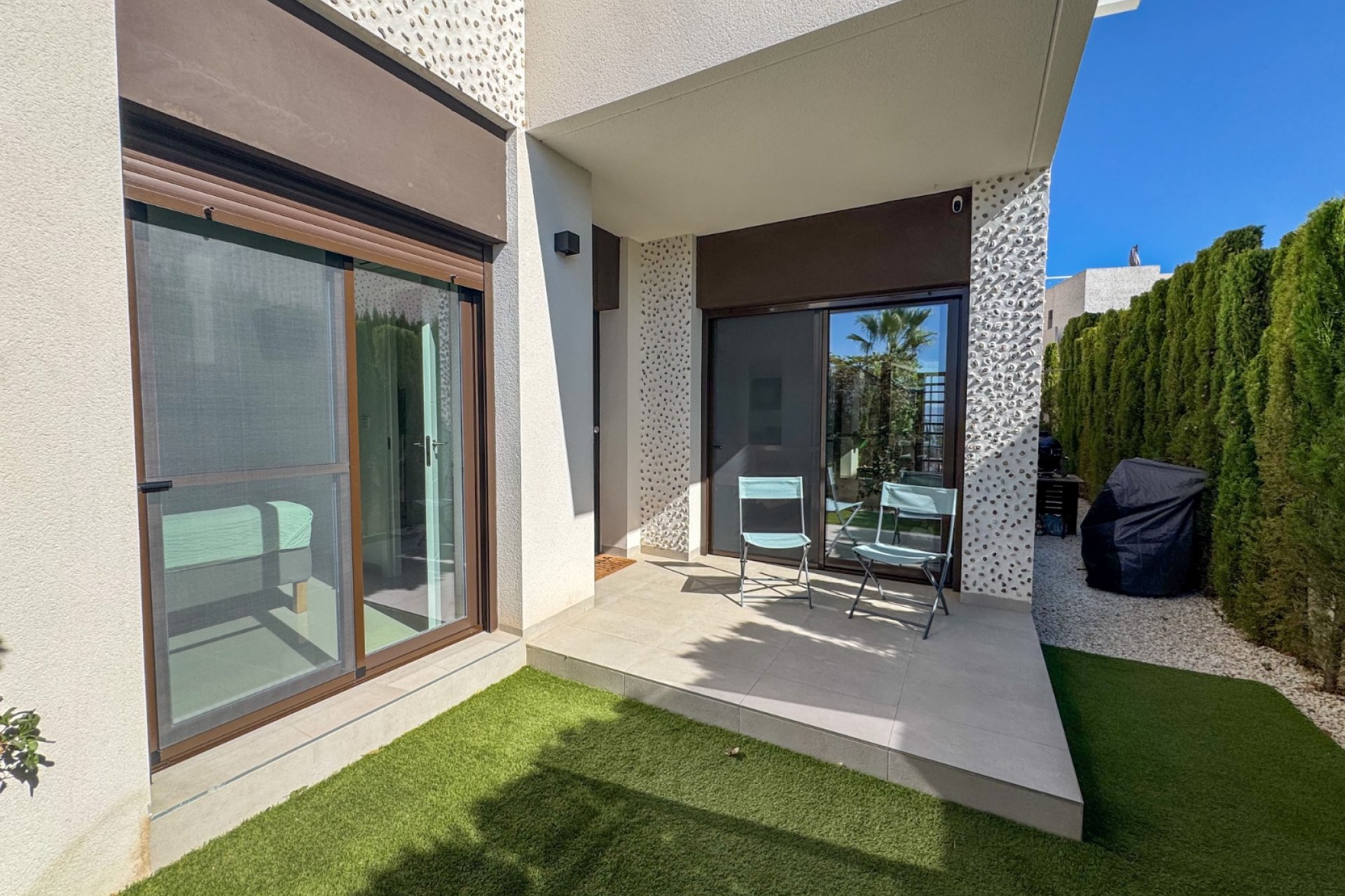 Herverkoop - Herenhuis -
Algorfa