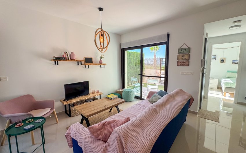 Herverkoop - Herenhuis -
Algorfa