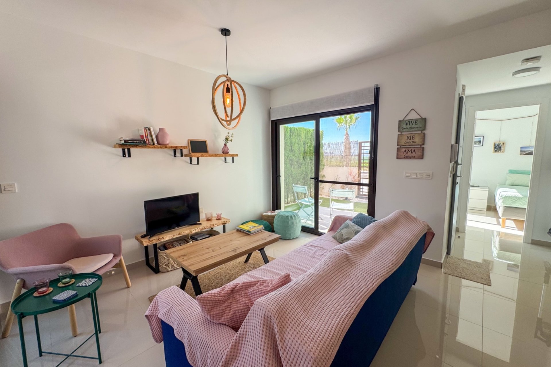 Herverkoop - Herenhuis -
Algorfa