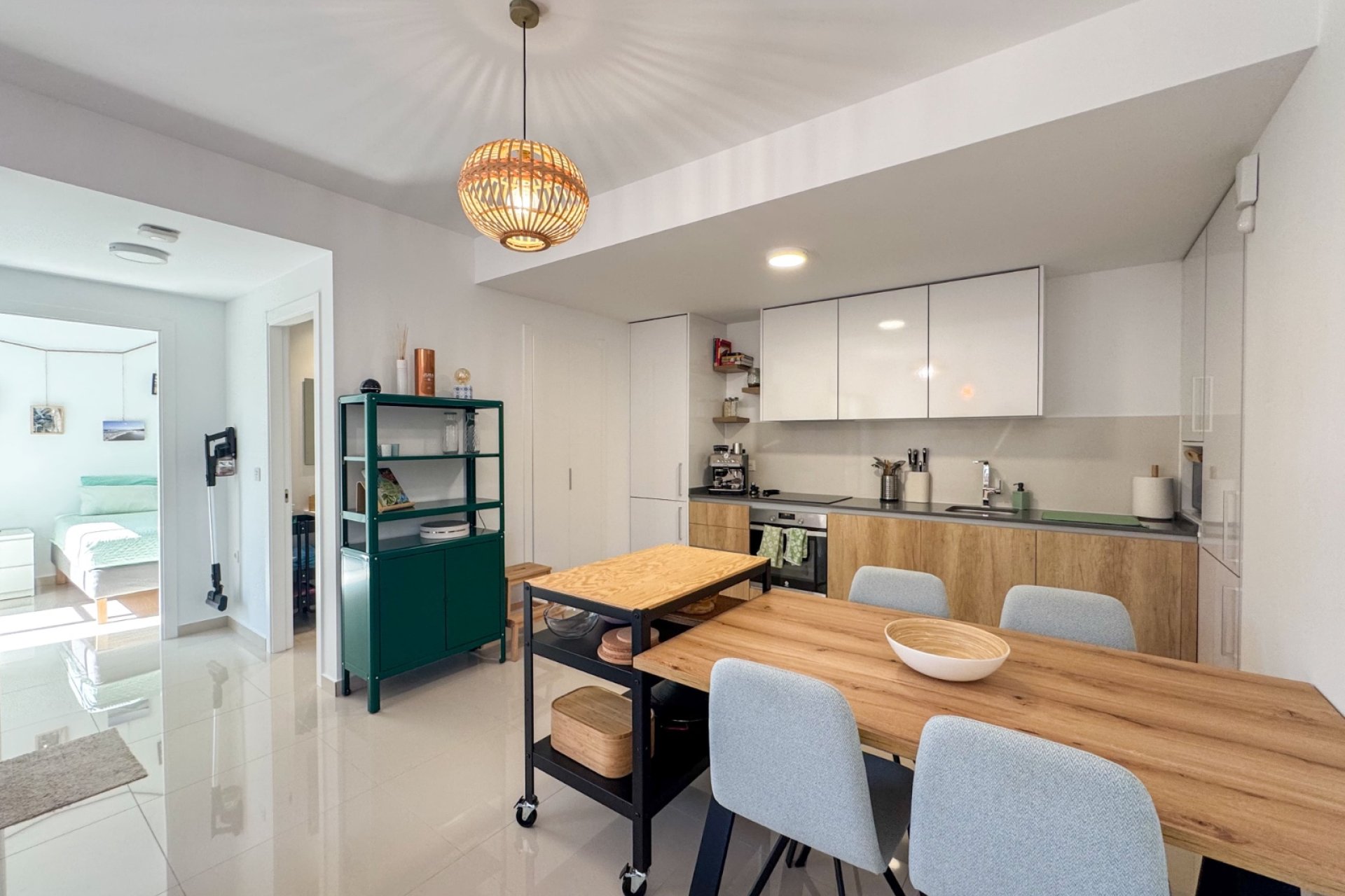 Herverkoop - Herenhuis -
Algorfa