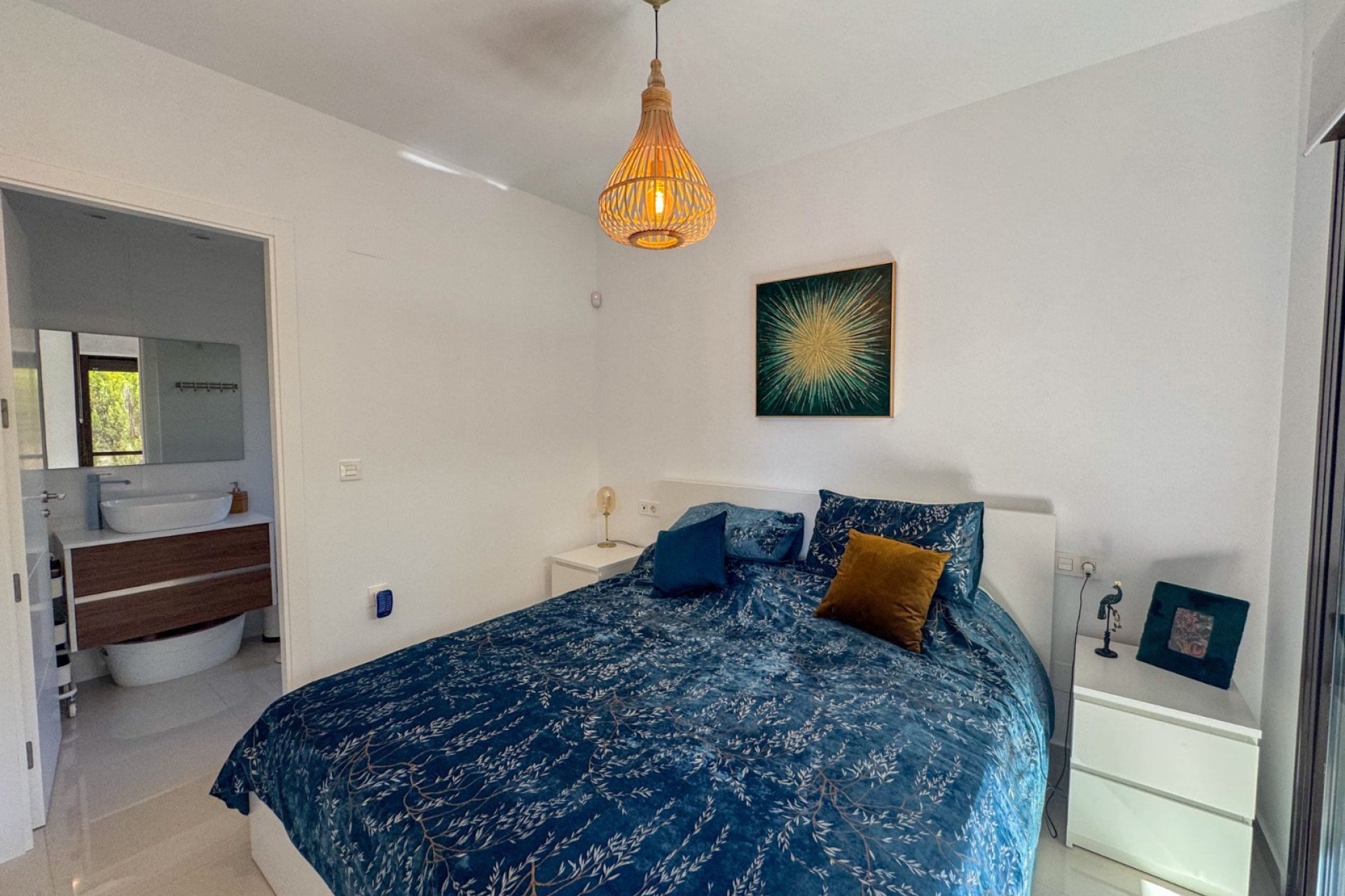 Herverkoop - Herenhuis -
Algorfa