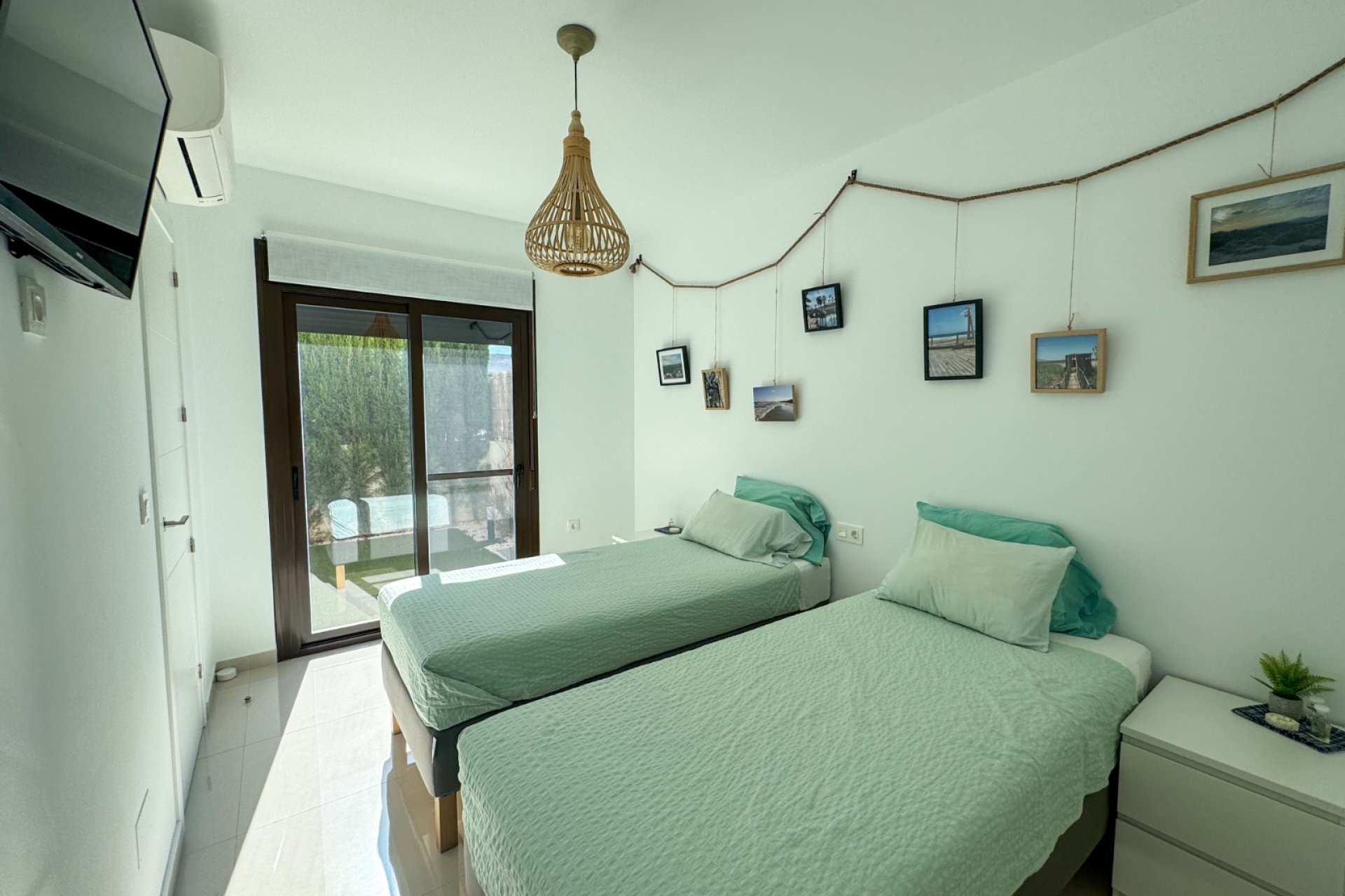 Herverkoop - Herenhuis -
Algorfa