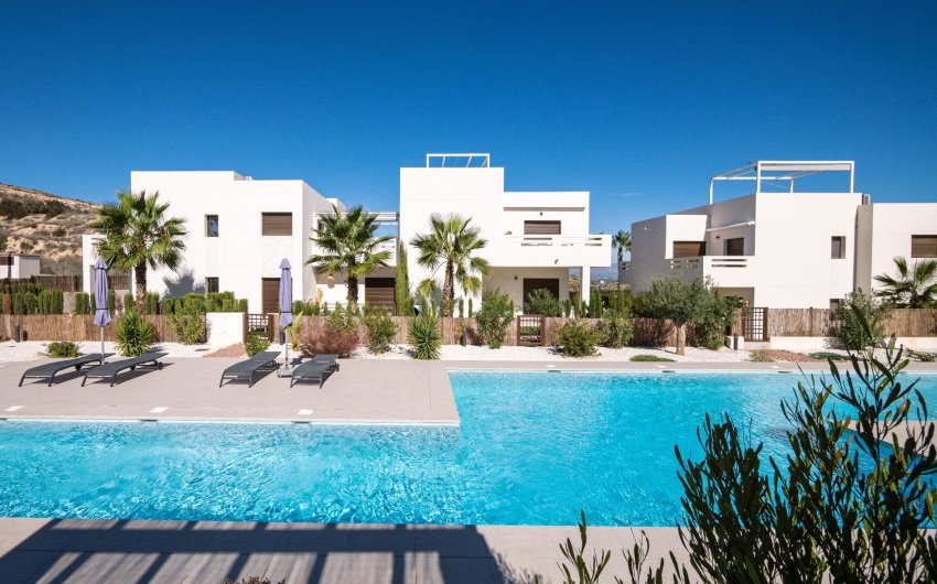 Herverkoop - Herenhuis -
Algorfa