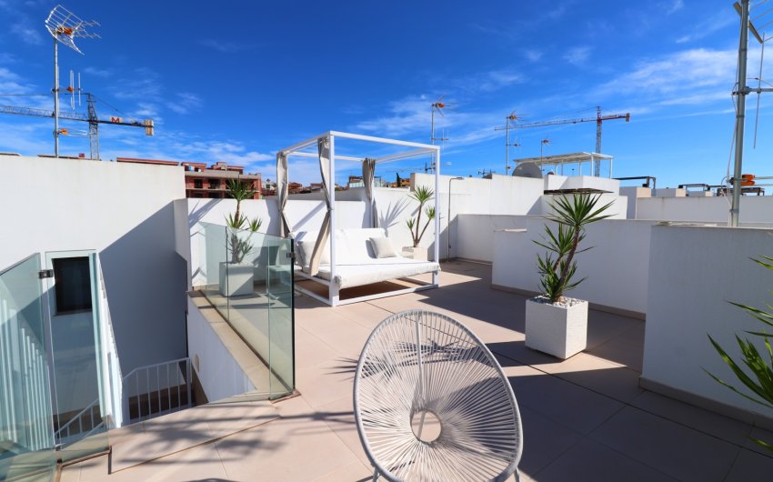 Herverkoop - Herenhuis -
Benijofar - Benijofar - Village