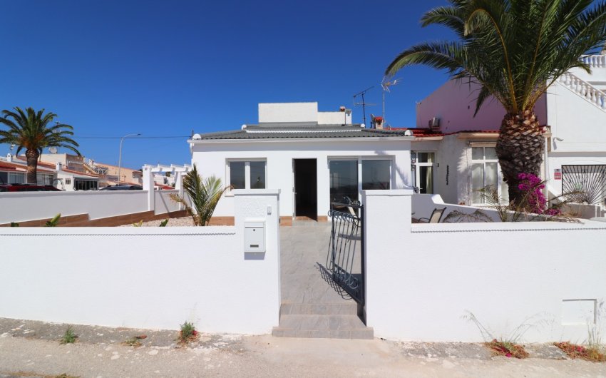 Herverkoop - Herenhuis -
Ciudad Quesada - Altos de Quesada