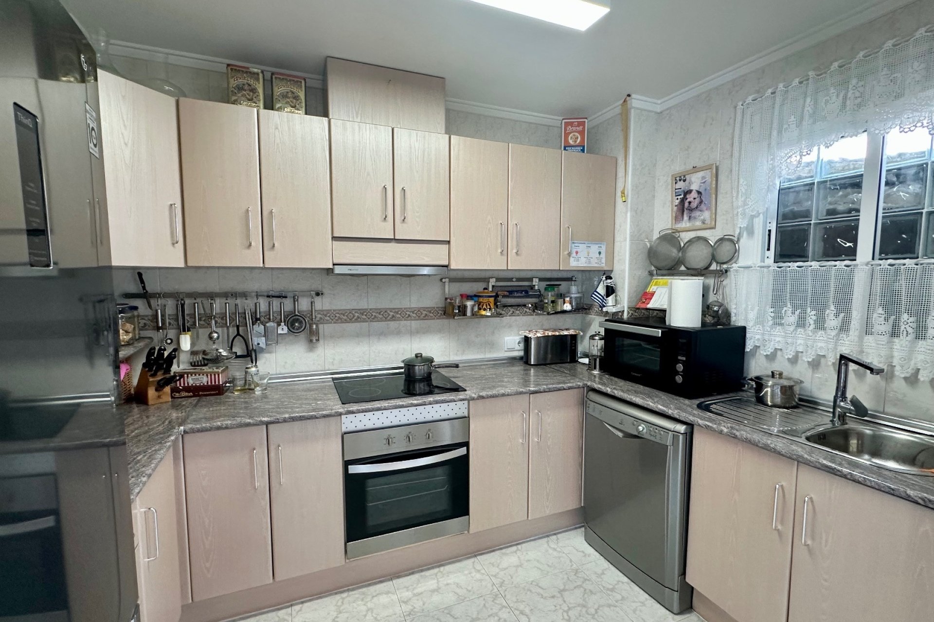 Herverkoop - Herenhuis -
Ciudad Quesada - Doña Pepa