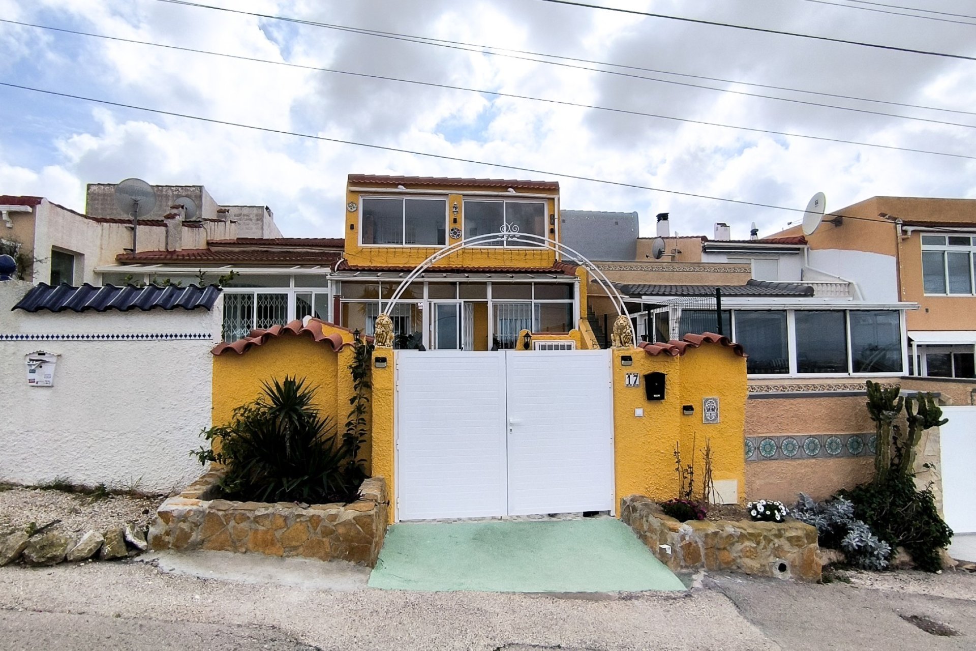 Herverkoop - Herenhuis -
Ciudad Quesada