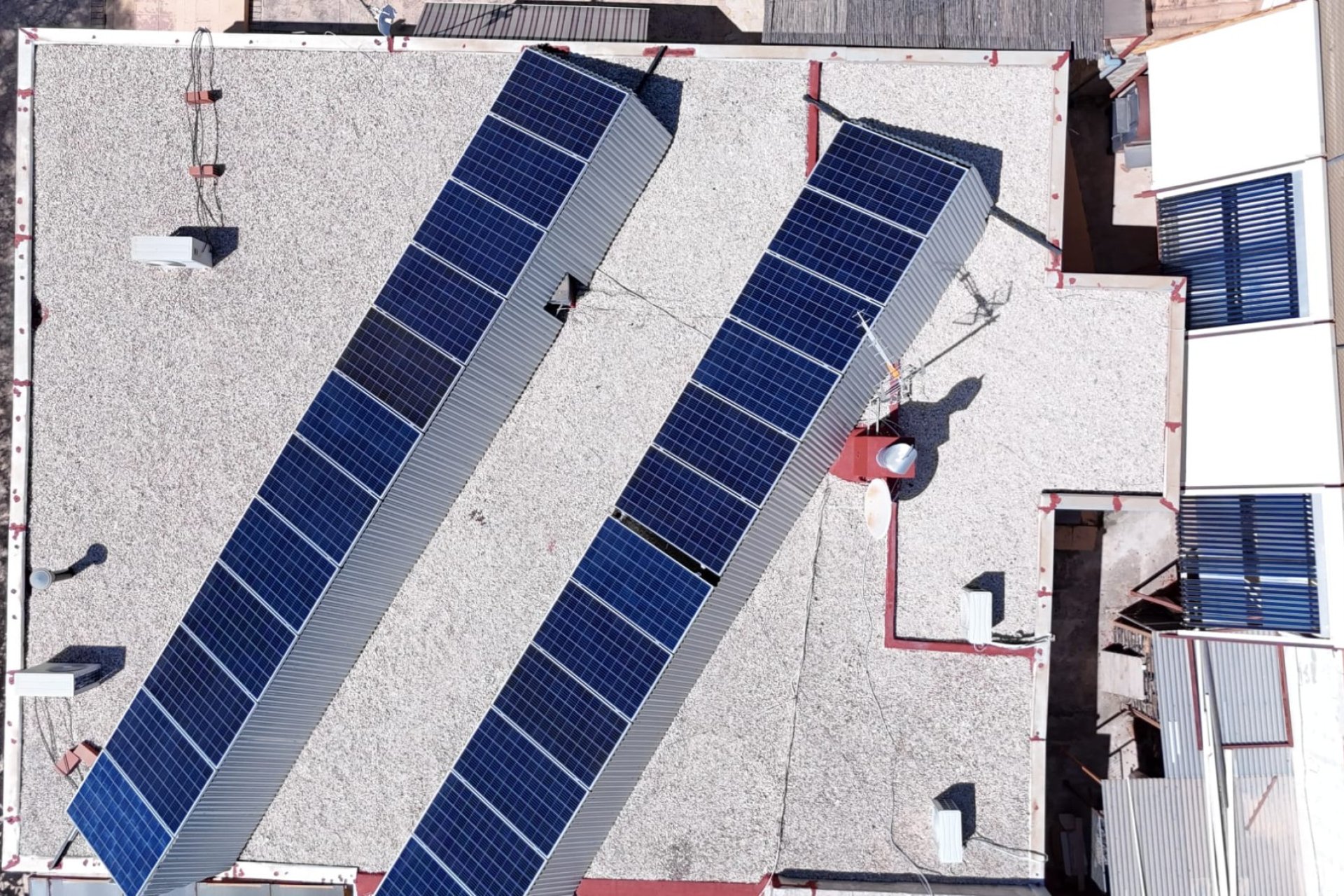 Herverkoop - Herenhuis -
Crevillente