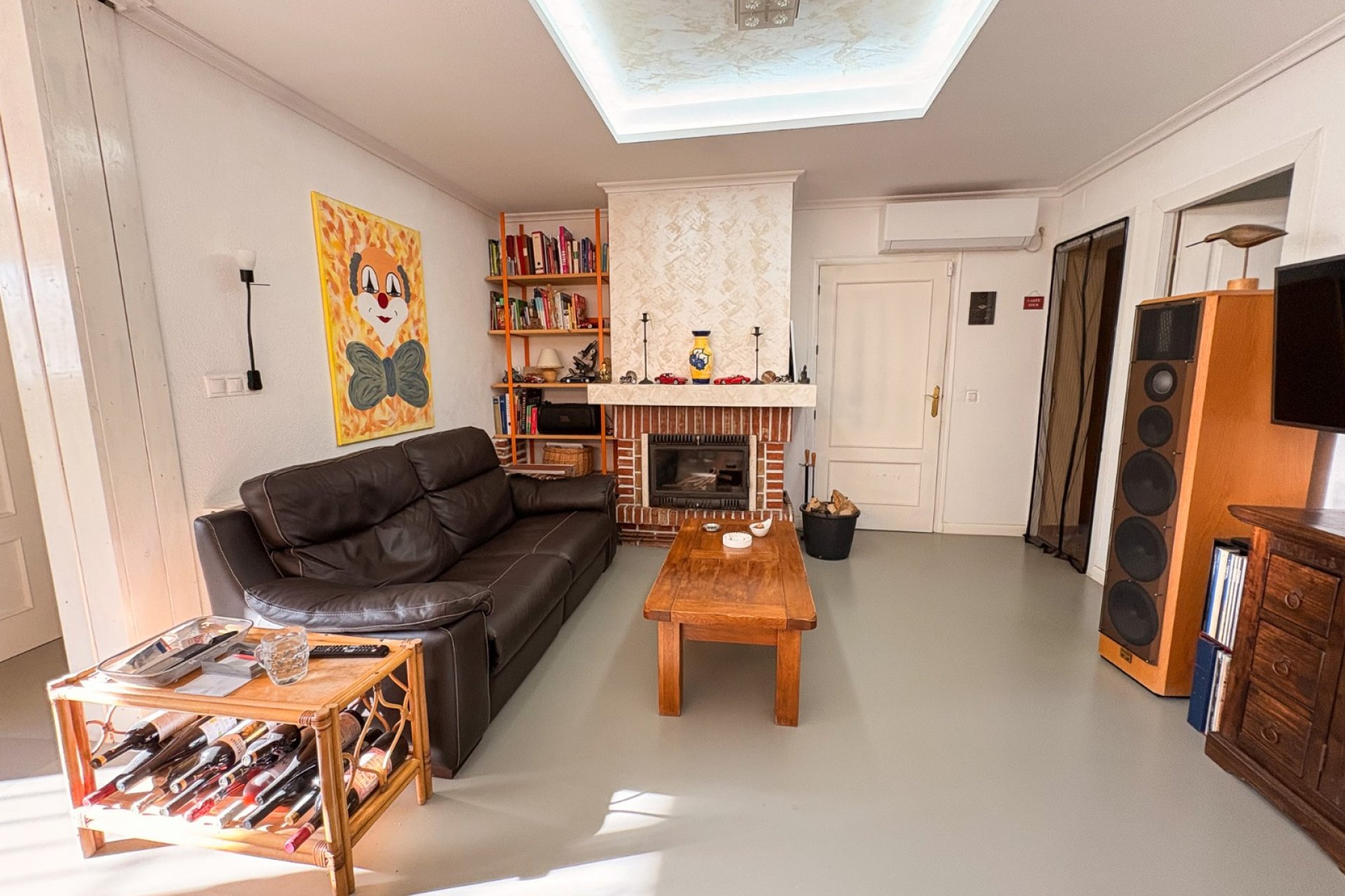 Herverkoop - Herenhuis -
Crevillente