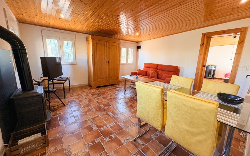 Herverkoop - Herenhuis -
Crevillente