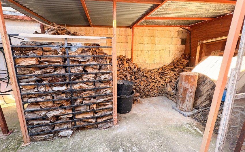 Herverkoop - Herenhuis -
Crevillente