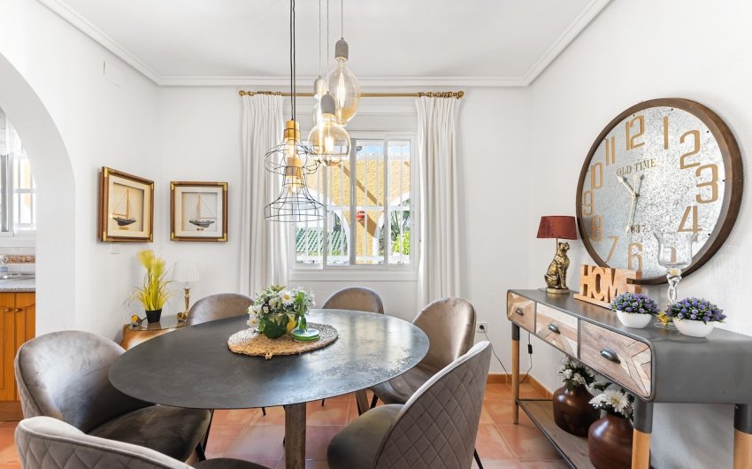 Herverkoop - Herenhuis -
Gran Alacant - Monte y Mar