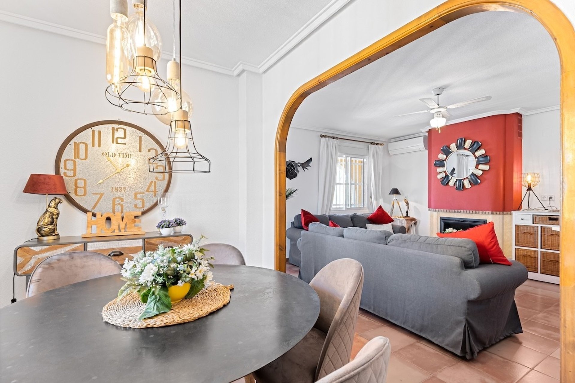 Herverkoop - Herenhuis -
Gran Alacant - Monte y Mar