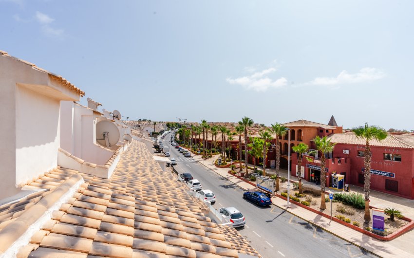 Herverkoop - Herenhuis -
Gran Alacant - Monte y Mar