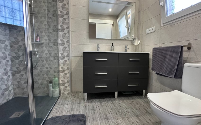 Herverkoop - Herenhuis -
Guardamar del Segura - El Raso