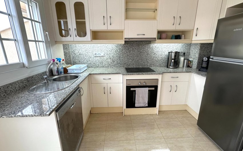 Herverkoop - Herenhuis -
Guardamar del Segura - El Raso