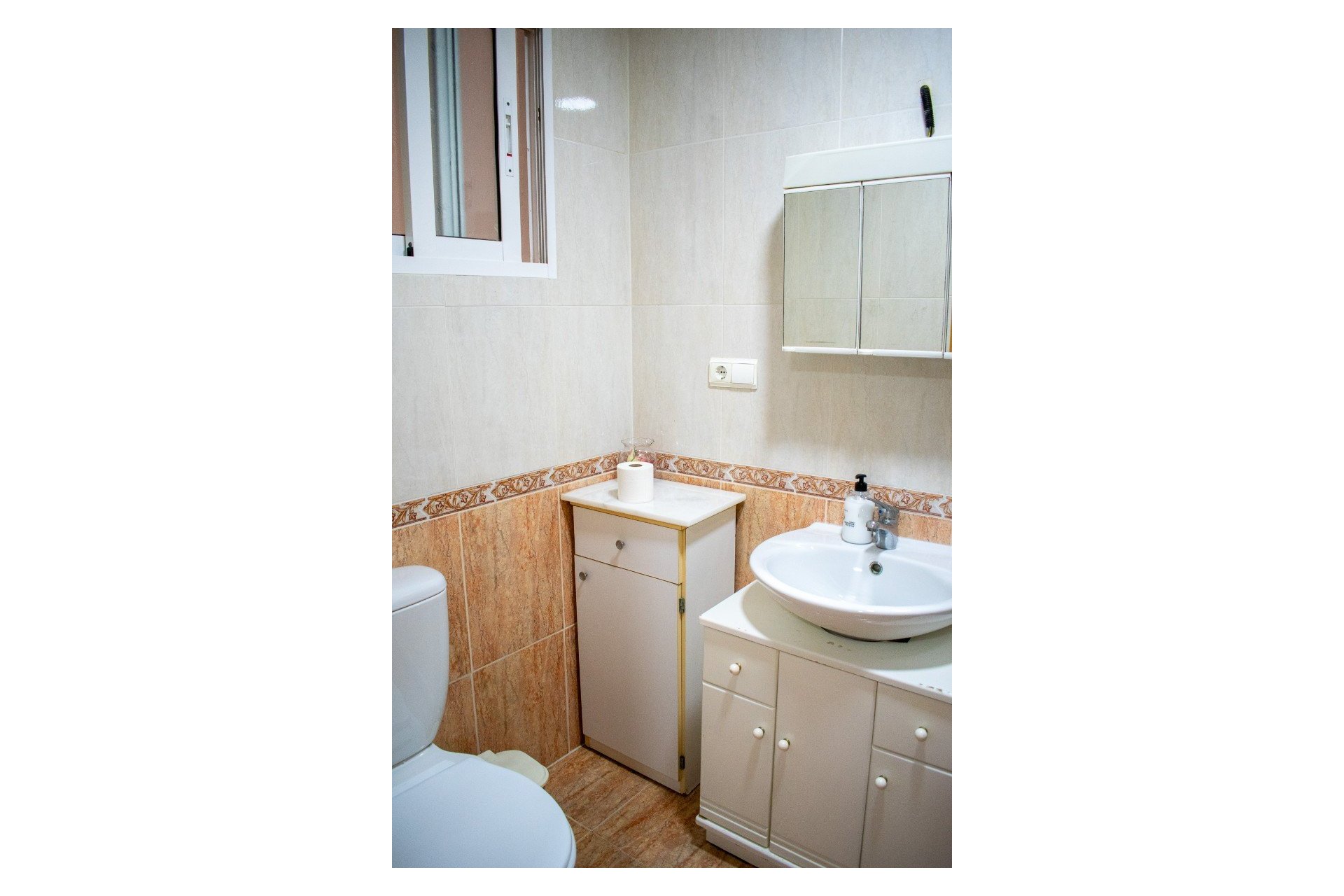 Herverkoop - Herenhuis -
Guardamar del Segura