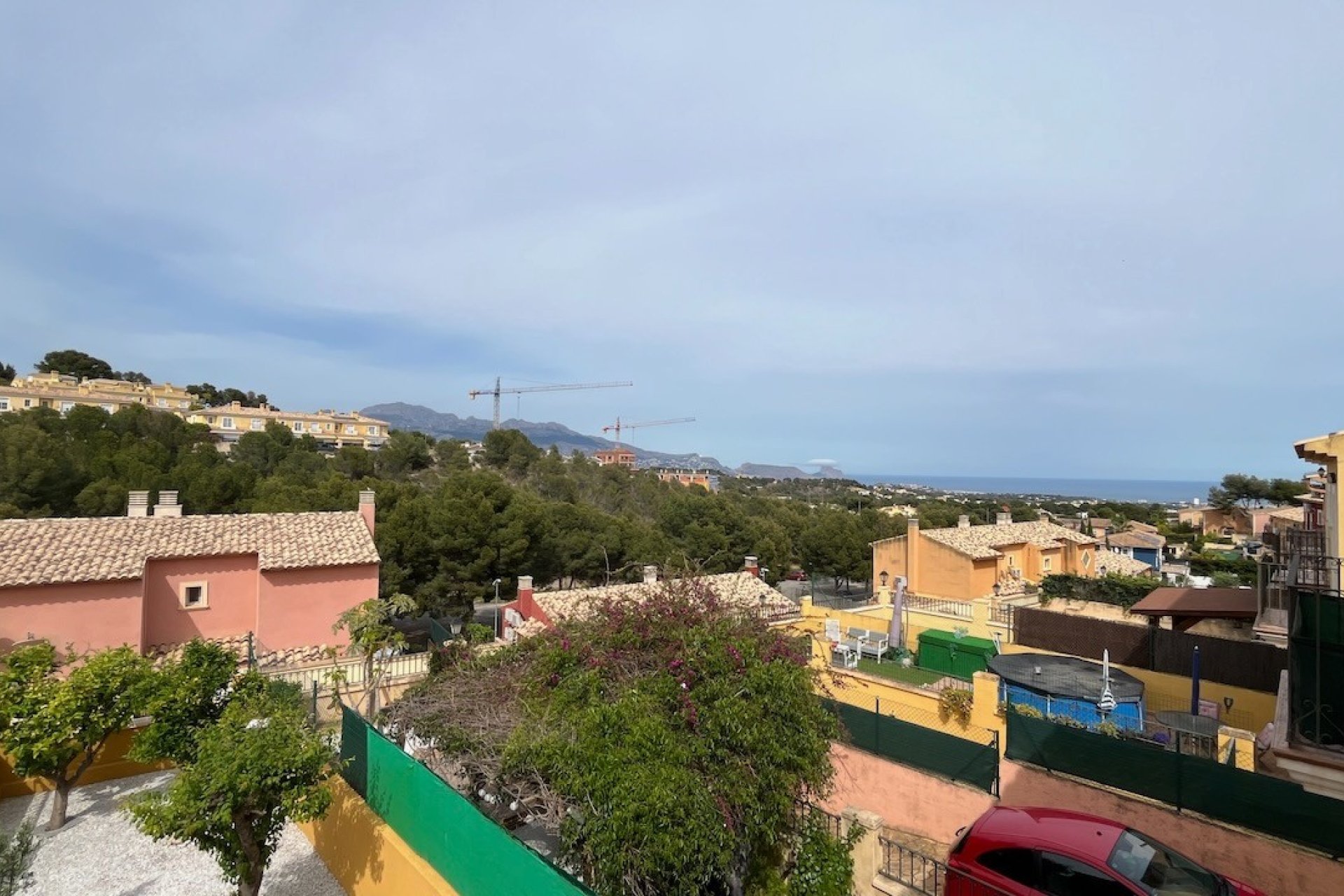 Herverkoop - Herenhuis -
La Nucía - Monte Bello