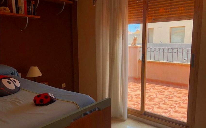 Herverkoop - Herenhuis -
La Nucía - town