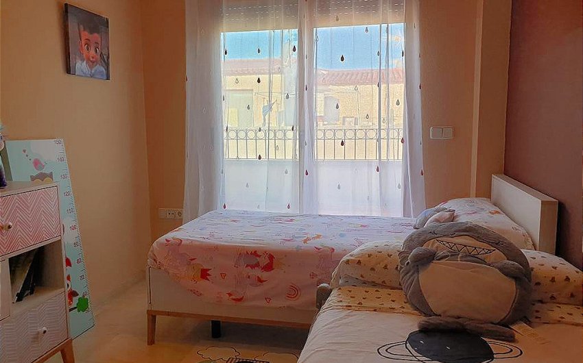 Herverkoop - Herenhuis -
La Nucía - town