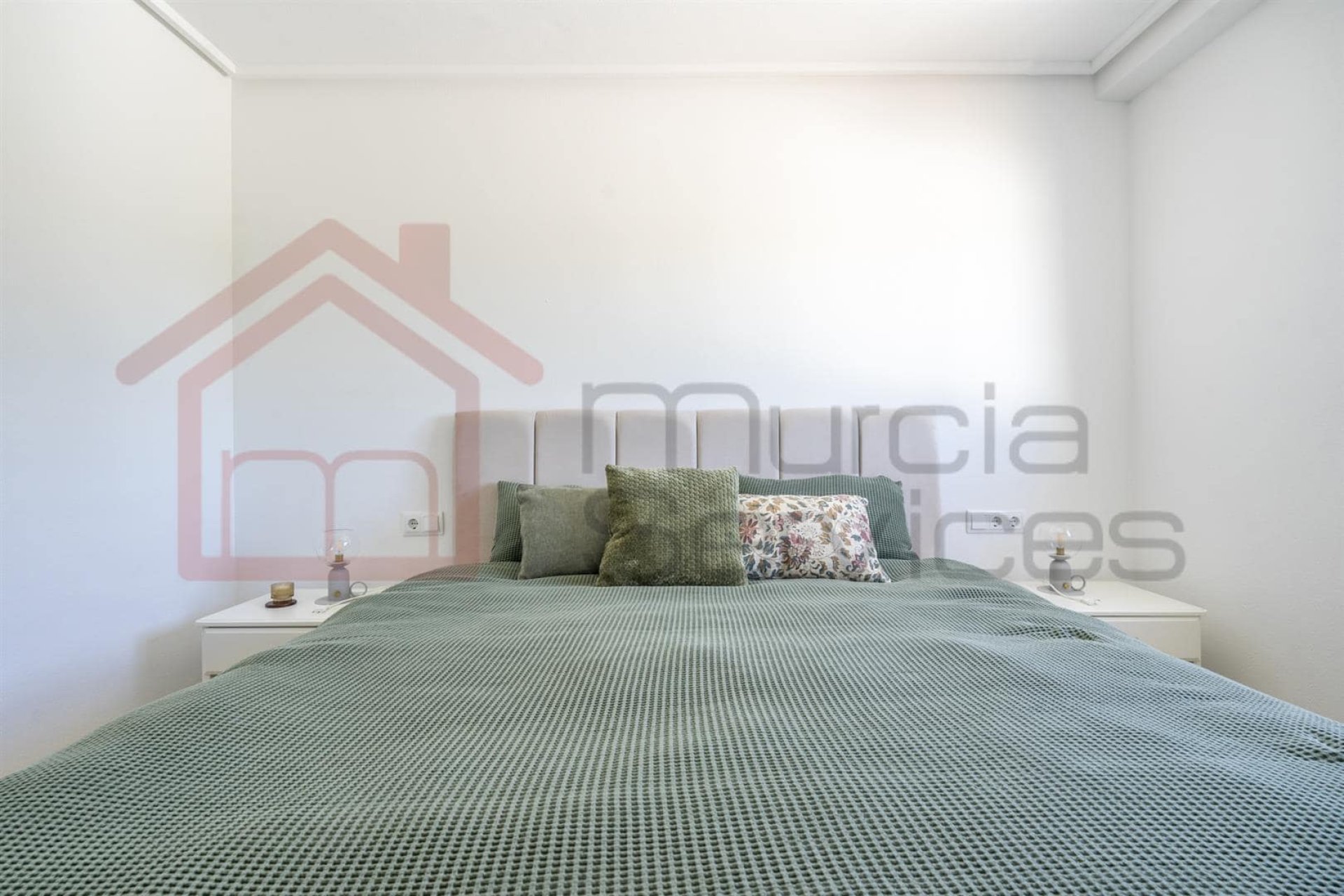 Herverkoop - Herenhuis -
La Torre Golf Resort