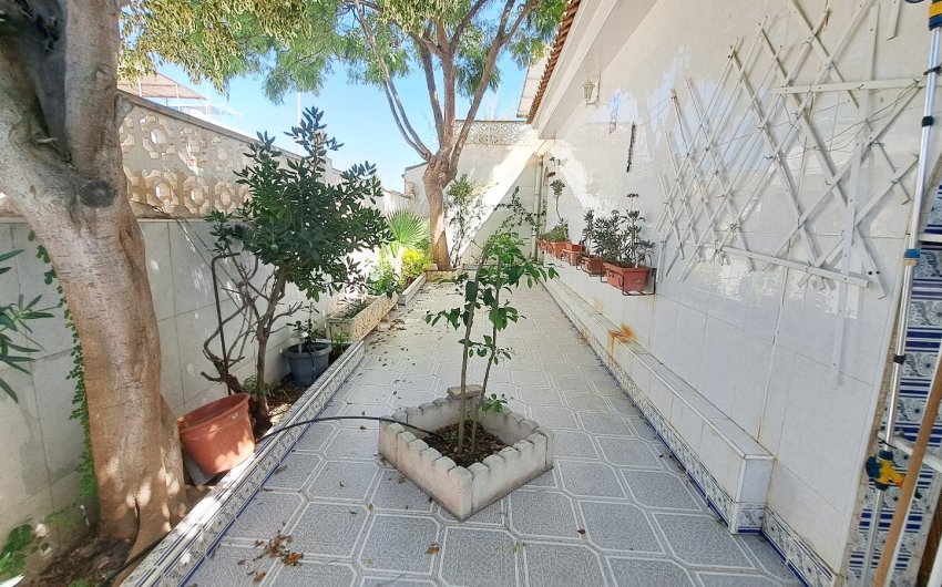 Herverkoop - Herenhuis -
Los Alcazares