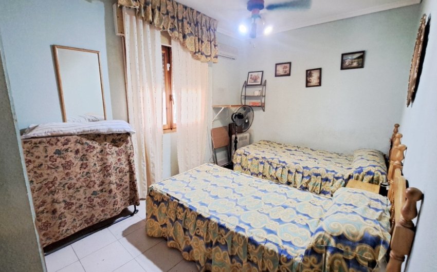 Herverkoop - Herenhuis -
Los Alcazares