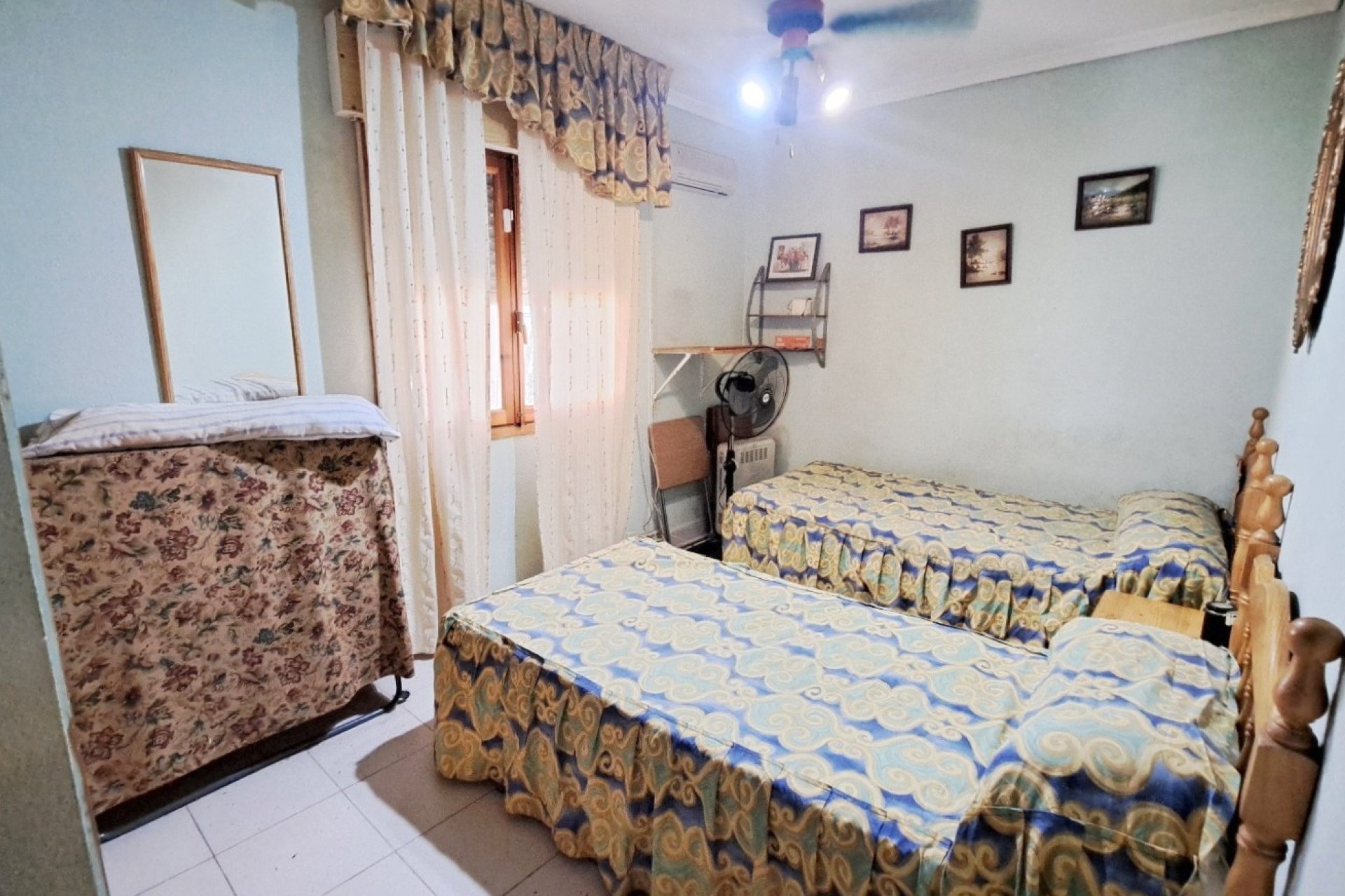 Herverkoop - Herenhuis -
Los Alcazares