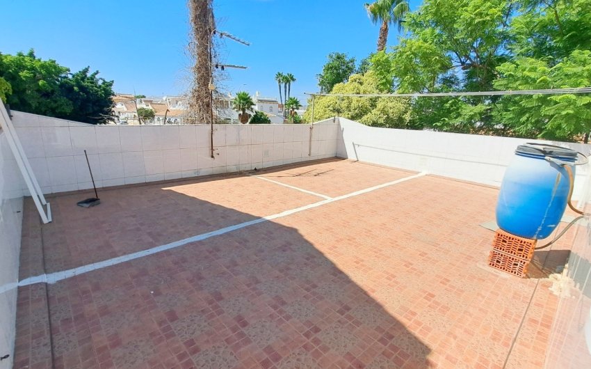 Herverkoop - Herenhuis -
Los Alcazares