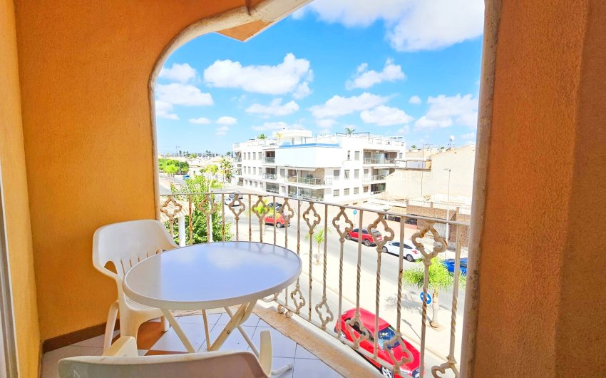 Herverkoop - Herenhuis -
Los Alcazares