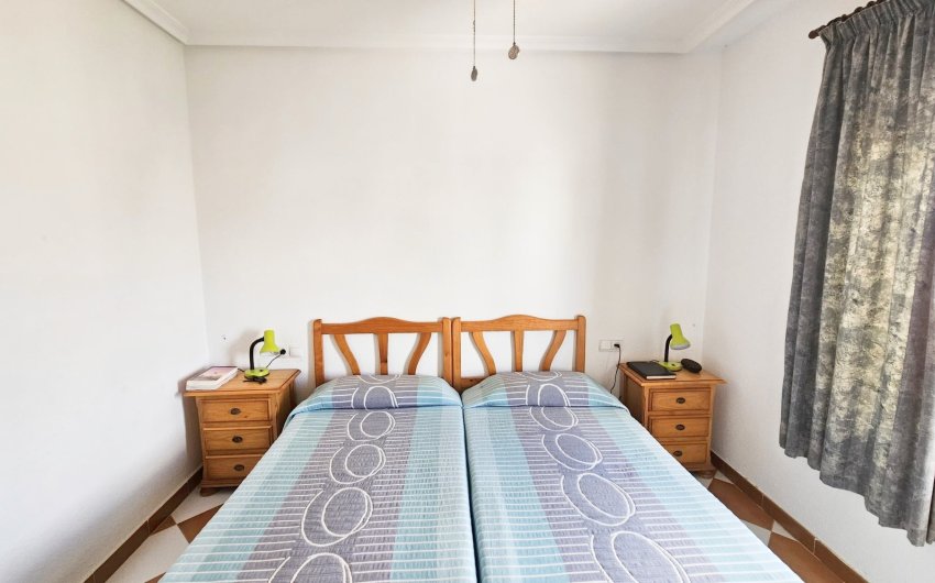 Herverkoop - Herenhuis -
Los Alcazares