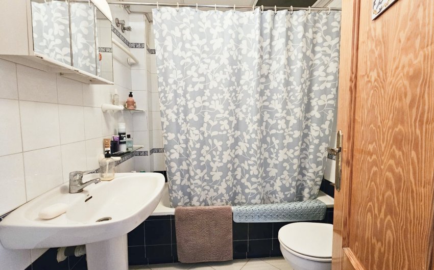 Herverkoop - Herenhuis -
Los Alcazares